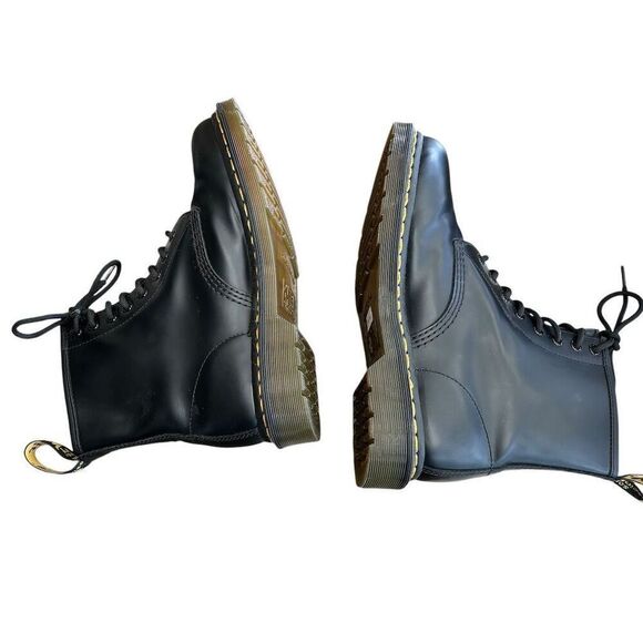 Dr. Martens 1460 Men\'s Black‎ Leather Combat Boots Size 7 main image 5